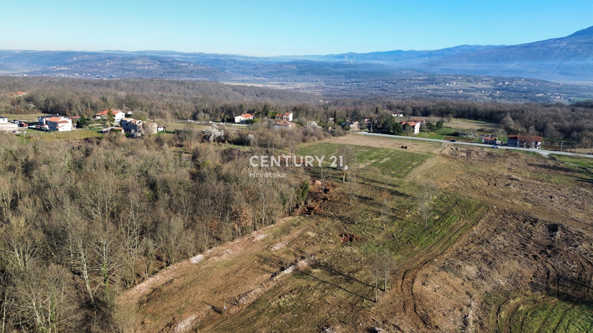 LABIN, KRŠAN, AMPIO TERRENO EDILIZIO