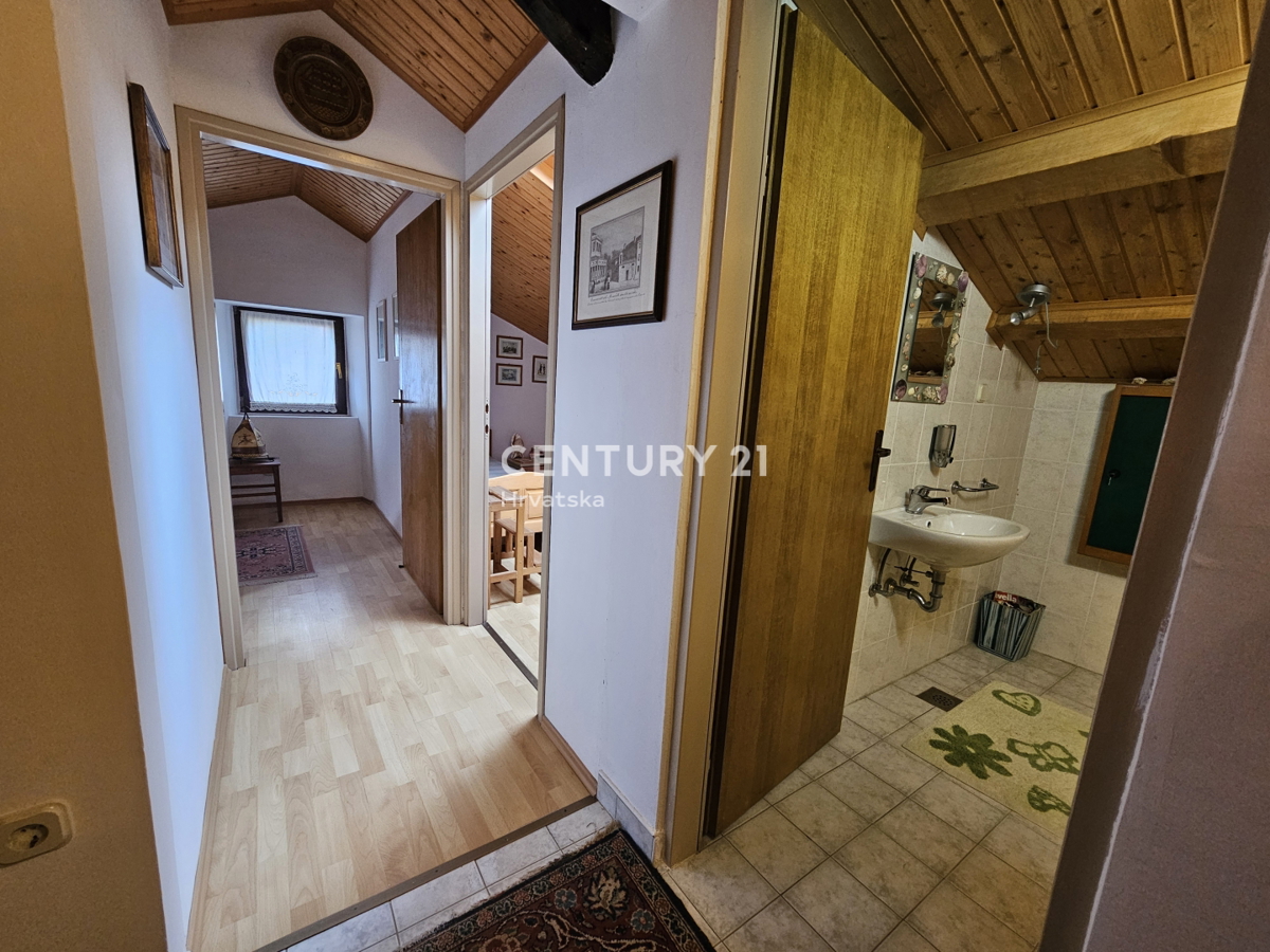 VABRIGA, IN VENDITA CASA IN PIETRA, PRIMA DI UNA FILA