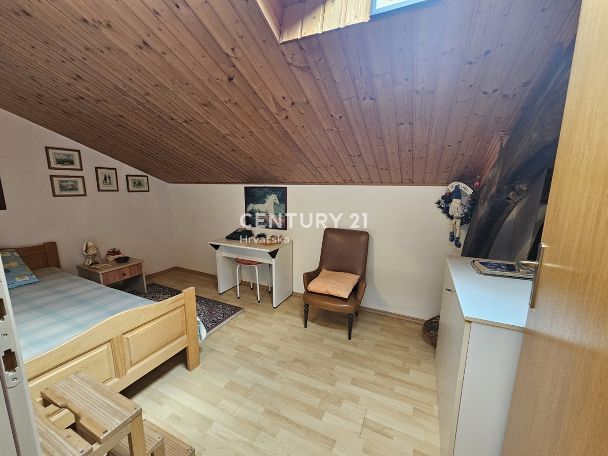 VABRIGA, IN VENDITA CASA IN PIETRA, PRIMA DI UNA FILA