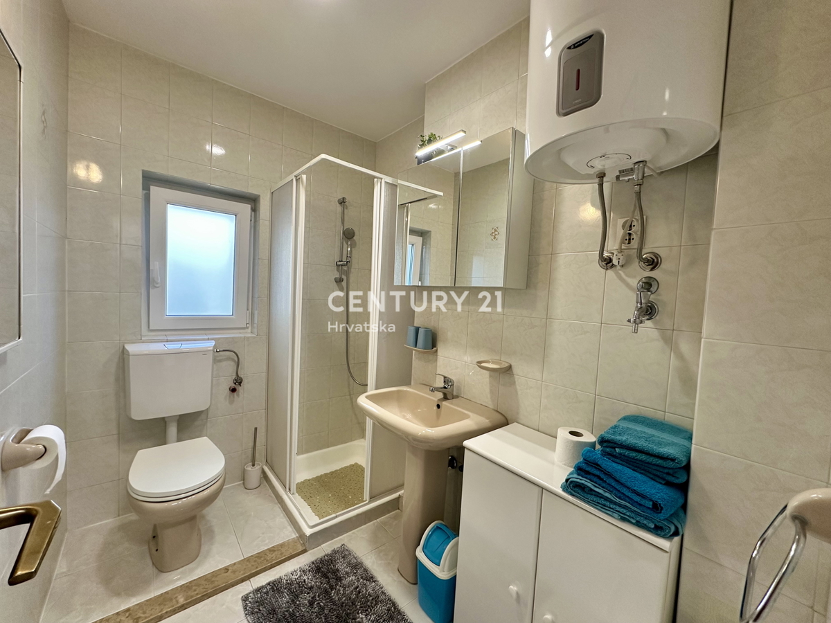 LABIN, APPARTAMENTO CON UNA CAMERA DA LETTO, VISTA MARE, 300 M DALLA SPIAGGIA