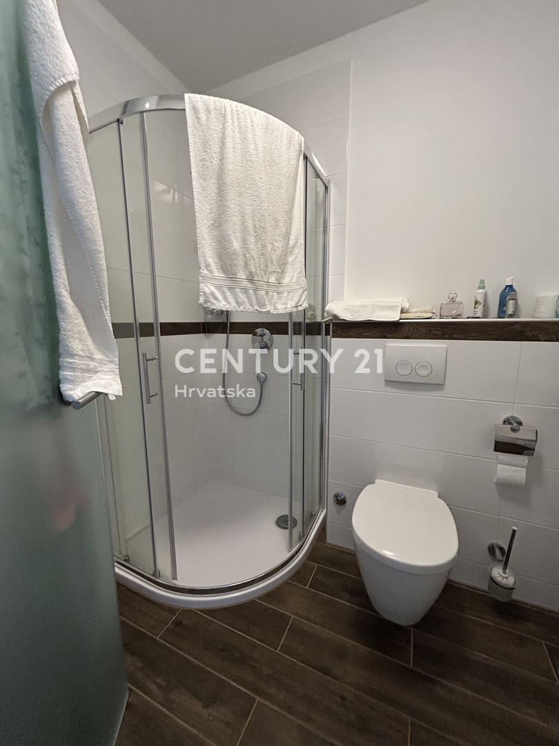 MEDULIN, VOLME, ESCLUSIVA DELL'AGENZIA, APPARTAMENTO A SOLI 200 METRI DAL MARE E DALLA SPIAGGIA