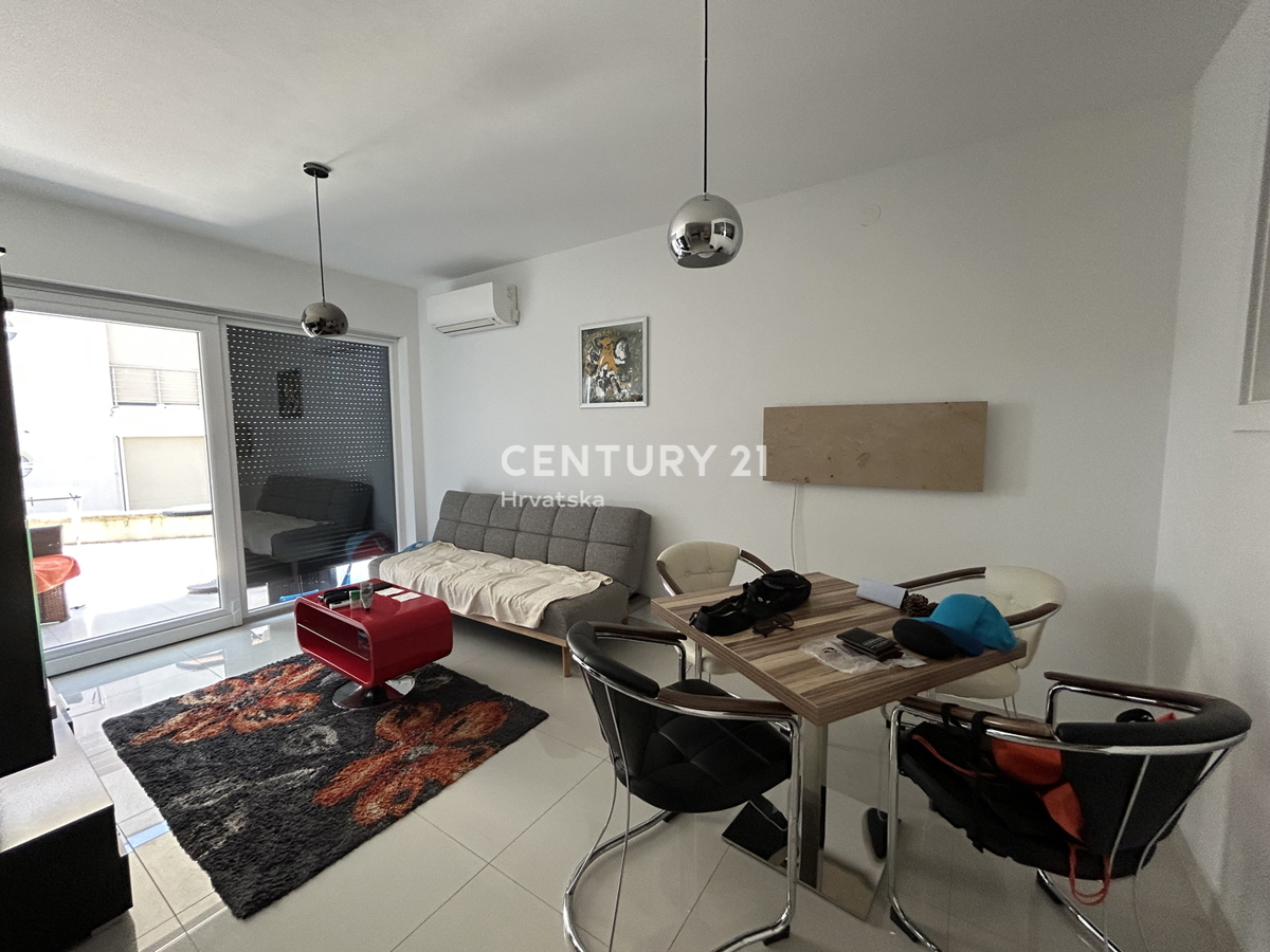 MEDULIN, VOLME, ESCLUSIVA DELL'AGENZIA, APPARTAMENTO A SOLI 200 METRI DAL MARE E DALLA SPIAGGIA