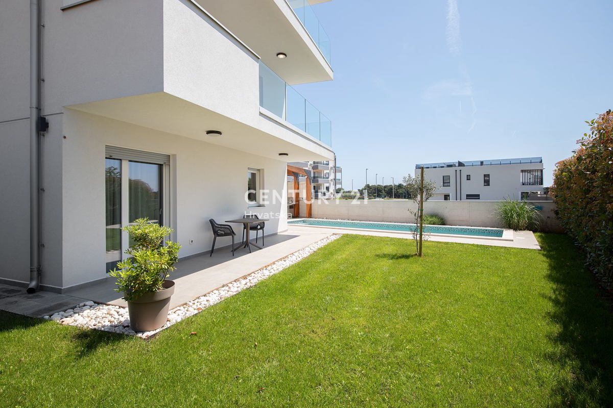 MEDULIN, VILLA CON VISTA MARE A SOLI 150 METRI DALLA SPIAGGIA