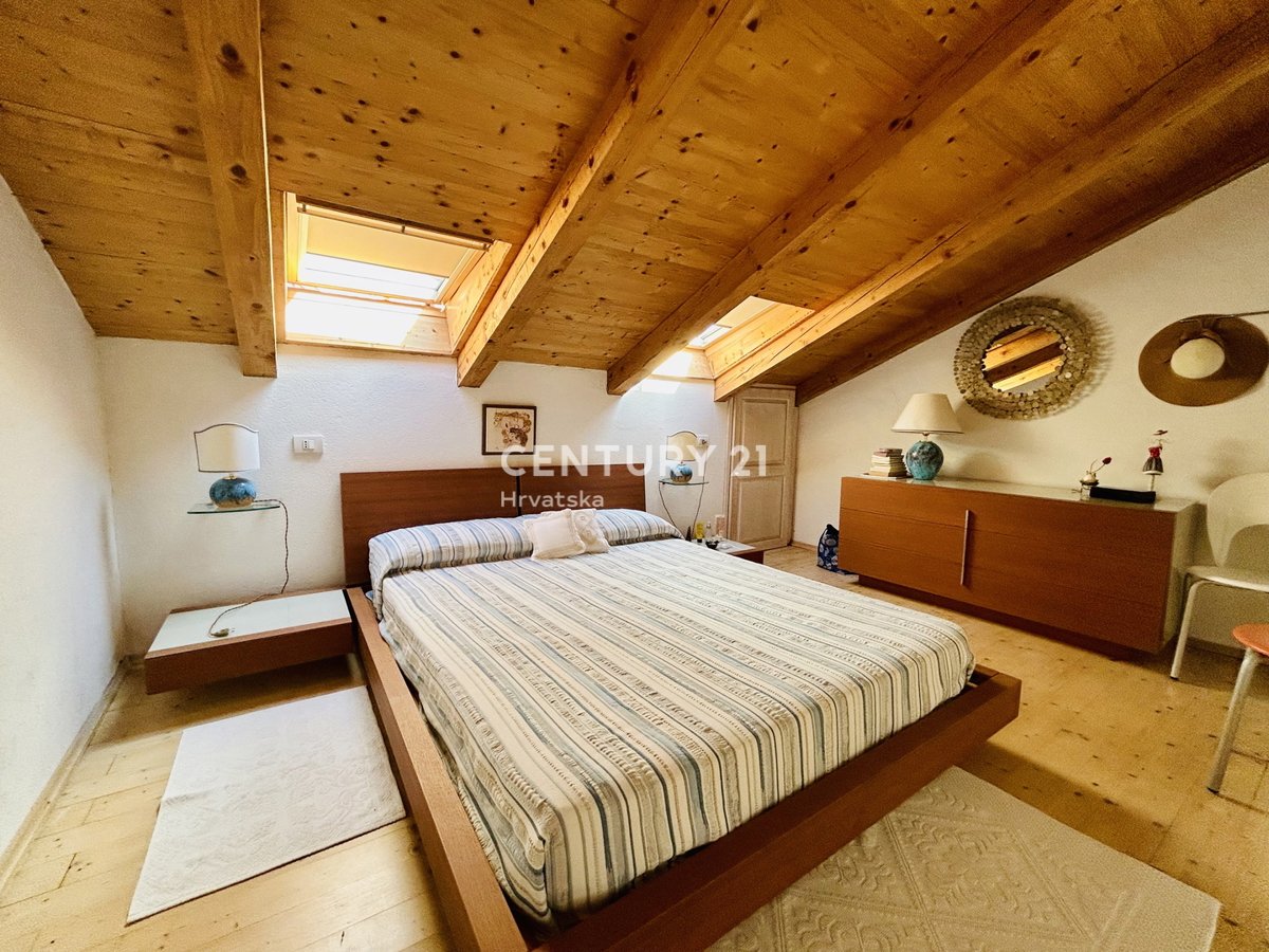 ROVIGNO, CENTRO, APPARTAMENTO RISTRUTTURATO IN OTTIMA POSIZIONE NEL CUORE DI ROVIGNO