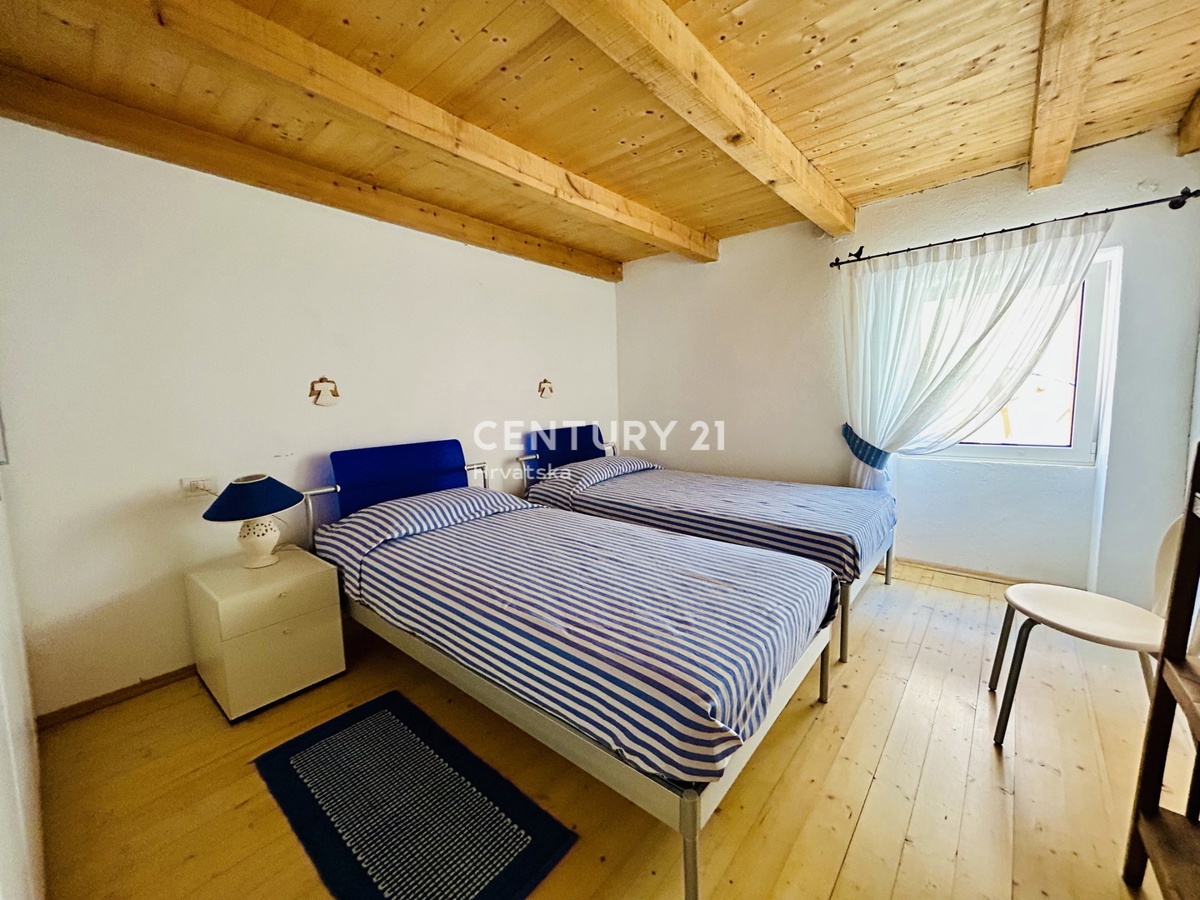 ROVIGNO, CENTRO, APPARTAMENTO RISTRUTTURATO IN OTTIMA POSIZIONE NEL CUORE DI ROVIGNO