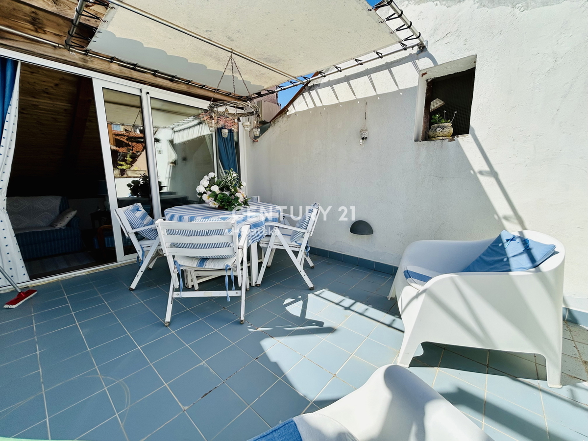 ROVIGNO, CENTRO, APPARTAMENTO RISTRUTTURATO IN OTTIMA POSIZIONE NEL CUORE DI ROVIGNO