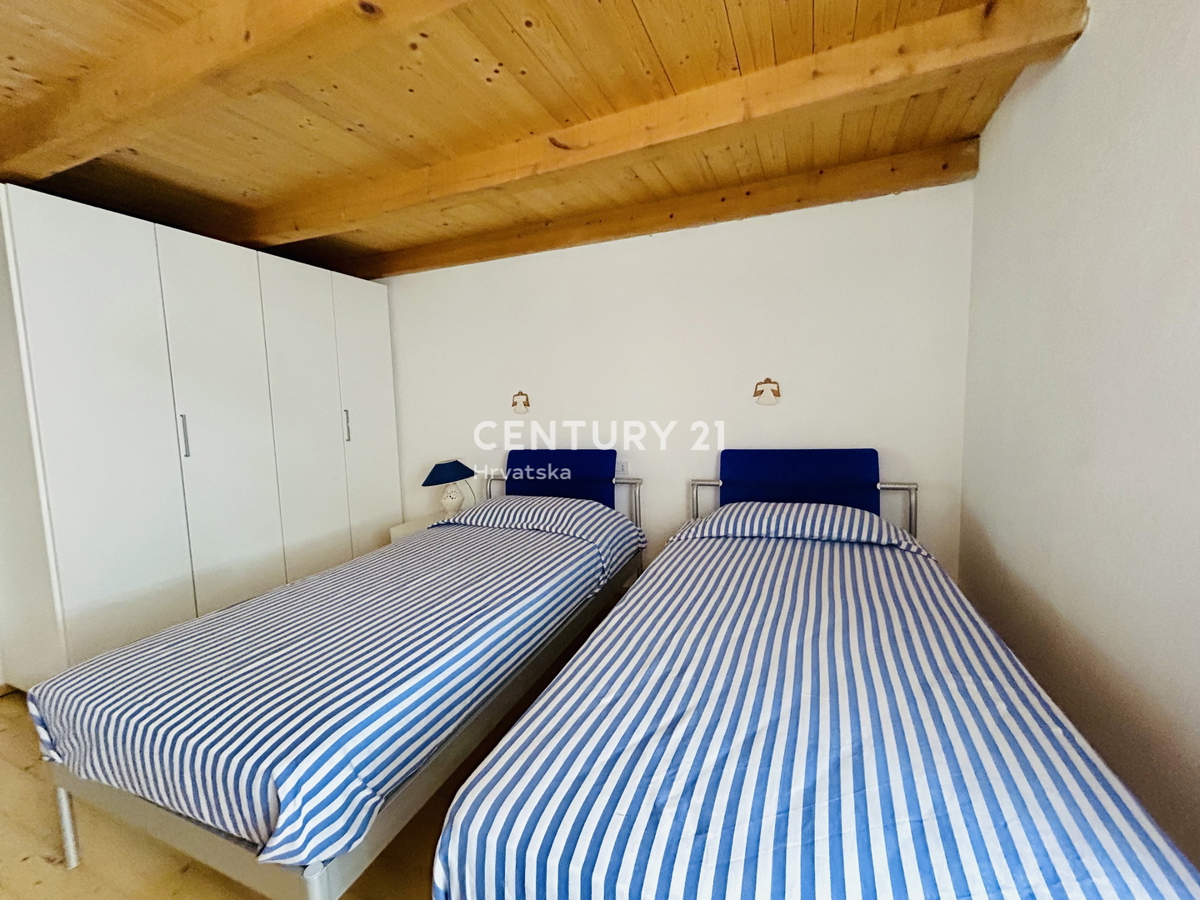 ROVIGNO, CENTRO, APPARTAMENTO RISTRUTTURATO IN OTTIMA POSIZIONE NEL CUORE DI ROVIGNO