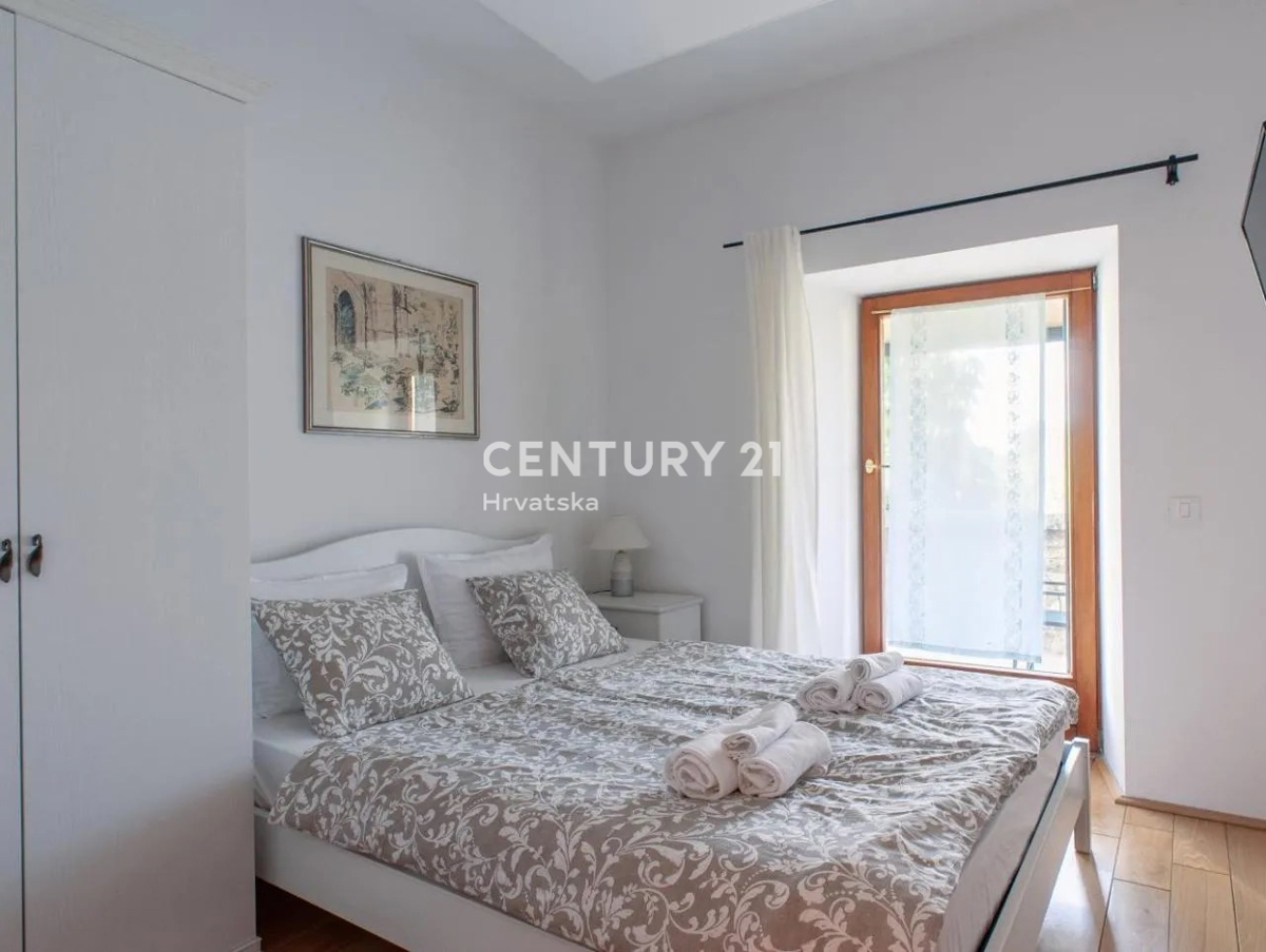 GRAČIŠĆE, VILLA IN PIETRA CON PISCINA NEL CUORE DELL’ISTRIA