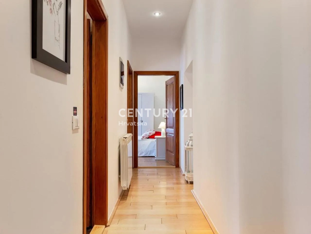 GRAČIŠĆE, VILLA IN PIETRA CON PISCINA NEL CUORE DELL’ISTRIA