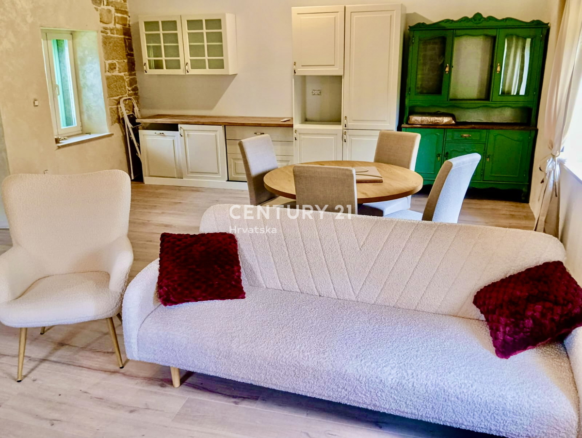 SOVINJAK, ZONA CIRCOSTANTE, CASA INDIPENDENTE IN PIETRA COMPLETAMENTE RISTRUTTURATA, SCONTATA E OTTIMO INVESTIMENTO