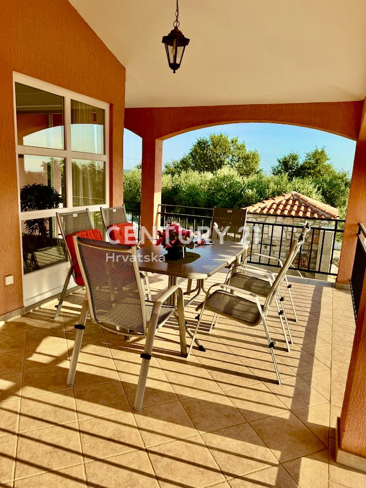 POREČ, DINTORNI, OTTIMA CASA CON VISTA MARE