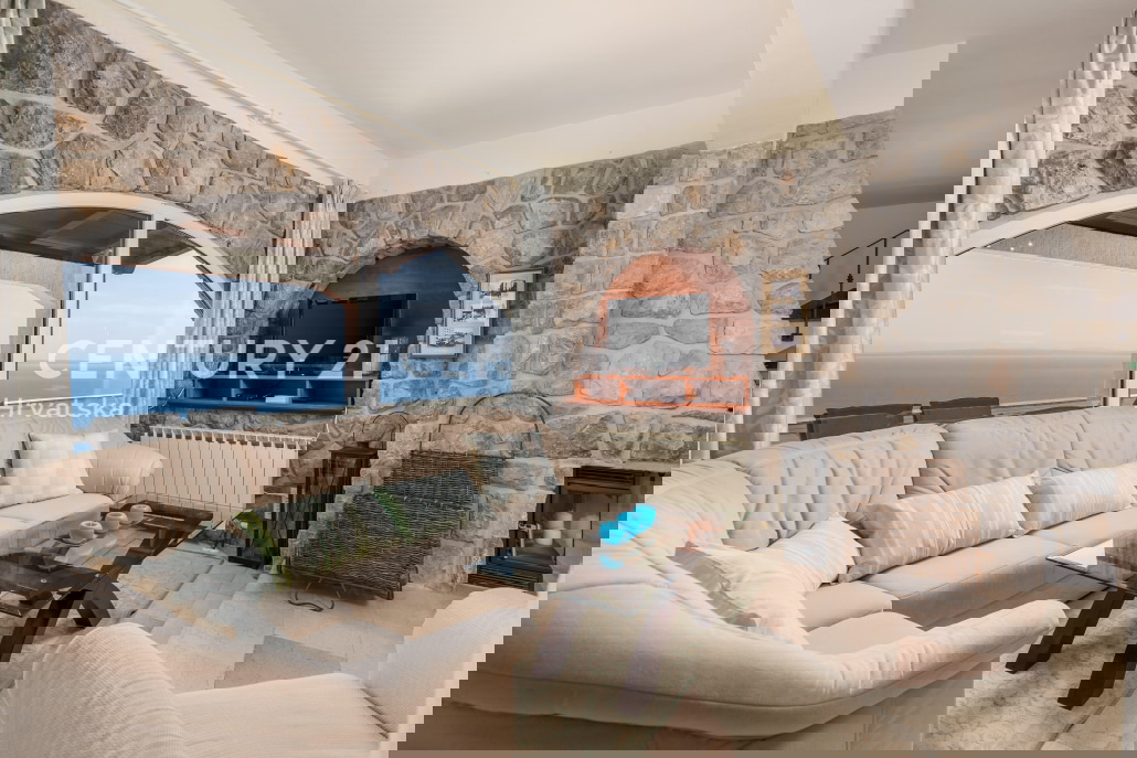 OPATIJA, LOVRAN, APPARTAMENTO AL PIANO TERRA CON VISTA APERTA SUL MARE