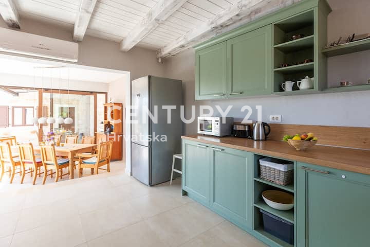 POREČ, VILLA CON PISCINA