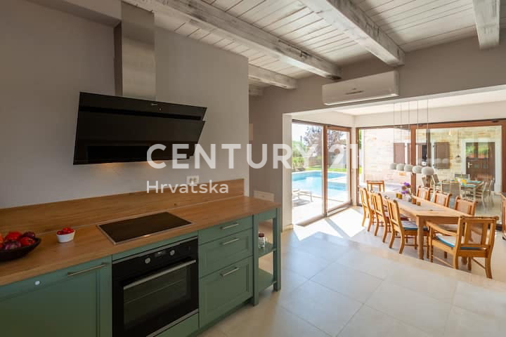 POREČ, VILLA CON PISCINA