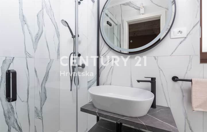 POREČ, VILLA CON PISCINA