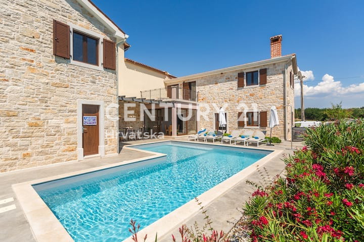 POREČ, VILLA CON PISCINA