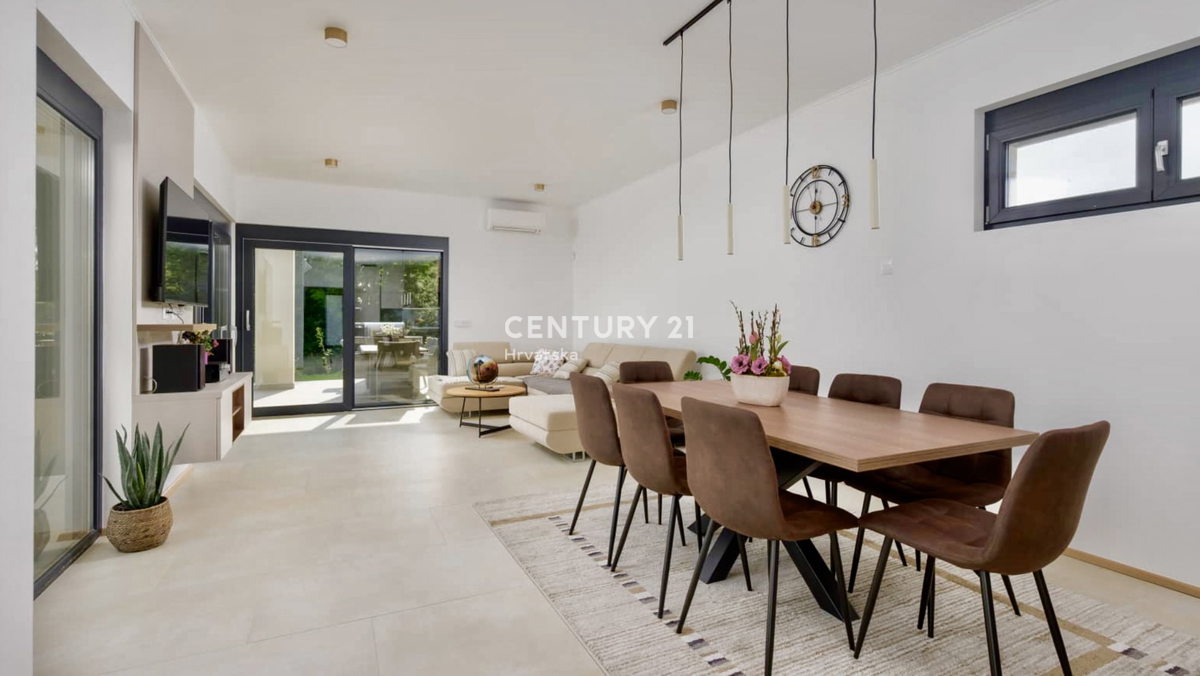 <ROVINJ, OKOLICA, FANTASTIČNA NOVA PRIZEMNICA>