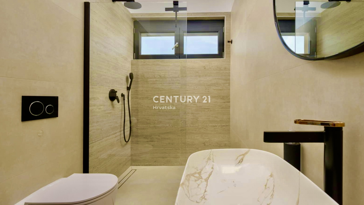 <ROVINJ, OKOLICA, FANTASTIČNA NOVA PRIZEMNICA>