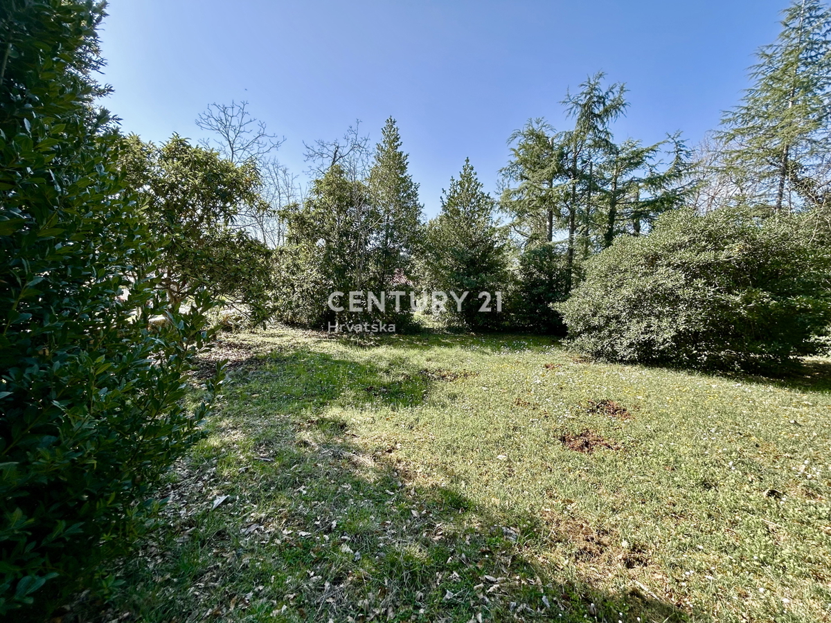 UMAG, TERRENO EDIFICABILE IN UNA DELLE LOCATION PIÙ ATTRATTIVE DELLA COSTA OCCIDENTALE DELL'ISTRIA