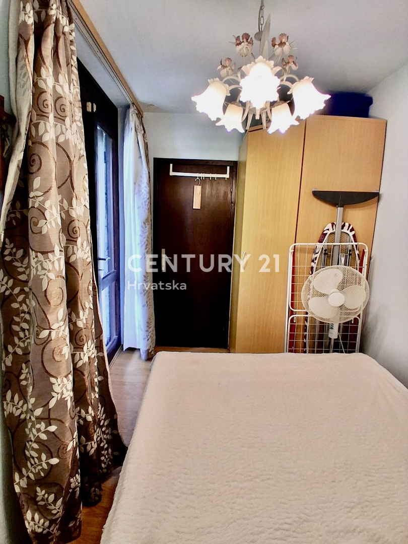 POREČ, ČERVAR PORAT, APPARTAMENTO CON UNA CAMERA VICINO ALLA SPIAGGIA