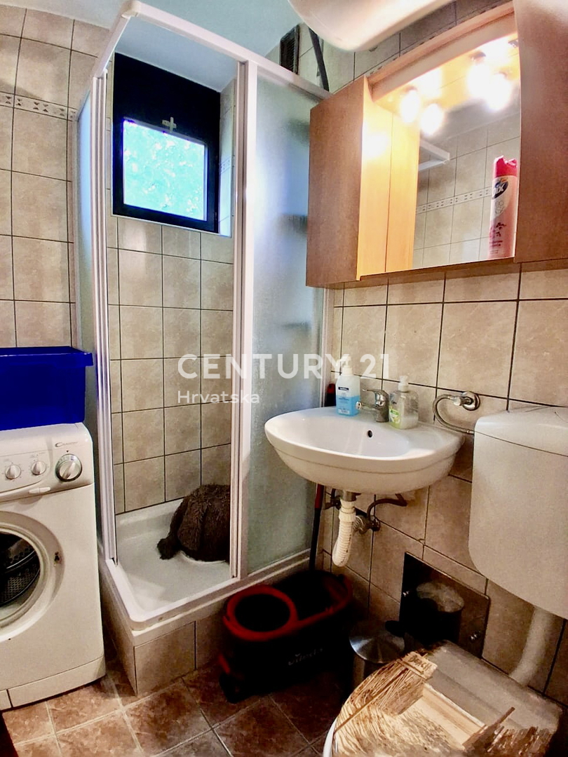 POREČ, ČERVAR PORAT, APPARTAMENTO CON UNA CAMERA VICINO ALLA SPIAGGIA