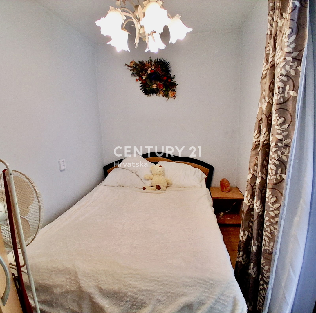 POREČ, ČERVAR PORAT, APPARTAMENTO CON UNA CAMERA VICINO ALLA SPIAGGIA