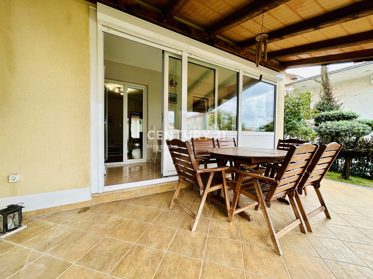 NOVIGRAD, APPARTAMENTO, A SOLI 400 METRI DAL MARE