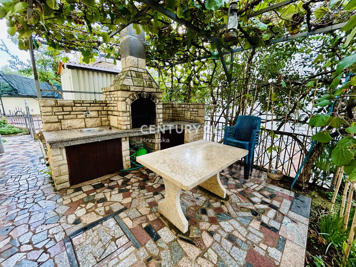 NOVIGRAD, APPARTAMENTO, A SOLI 400 METRI DAL MARE