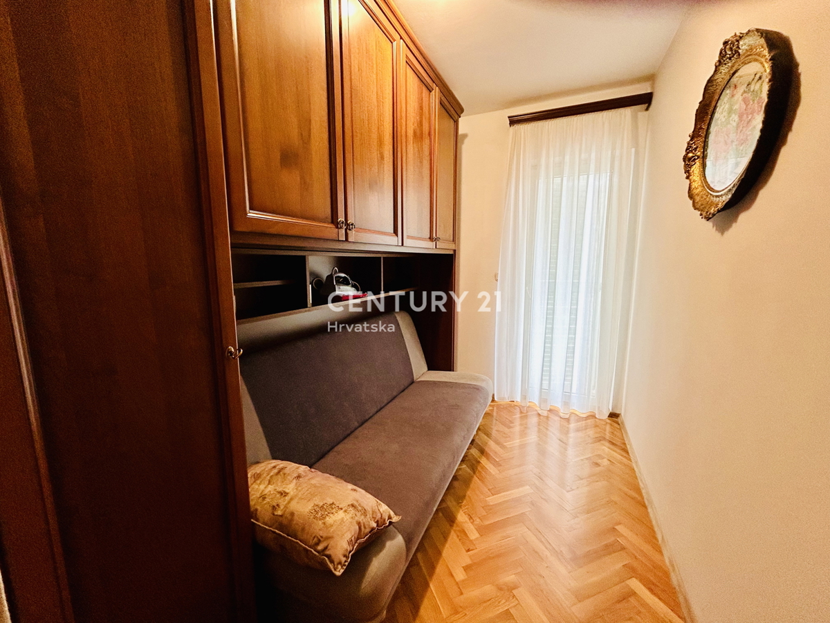 NOVIGRAD, APPARTAMENTO, A SOLI 400 METRI DAL MARE