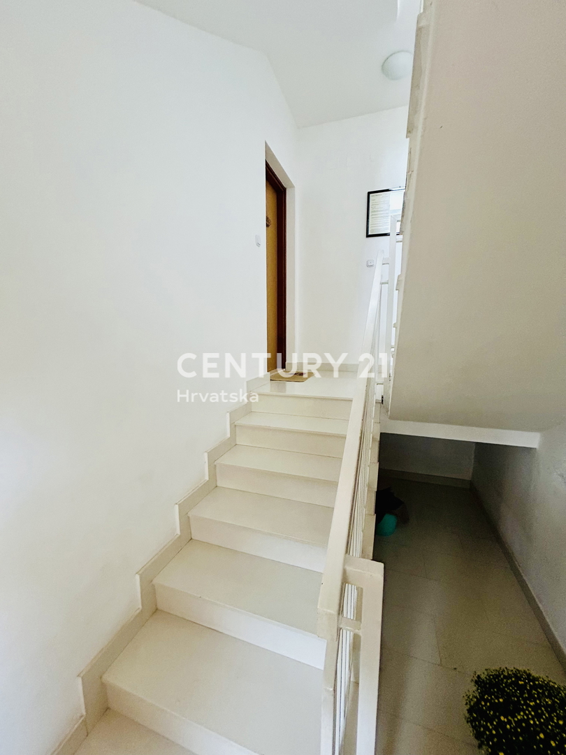 NOVIGRAD, APPARTAMENTO, A SOLI 400 METRI DAL MARE