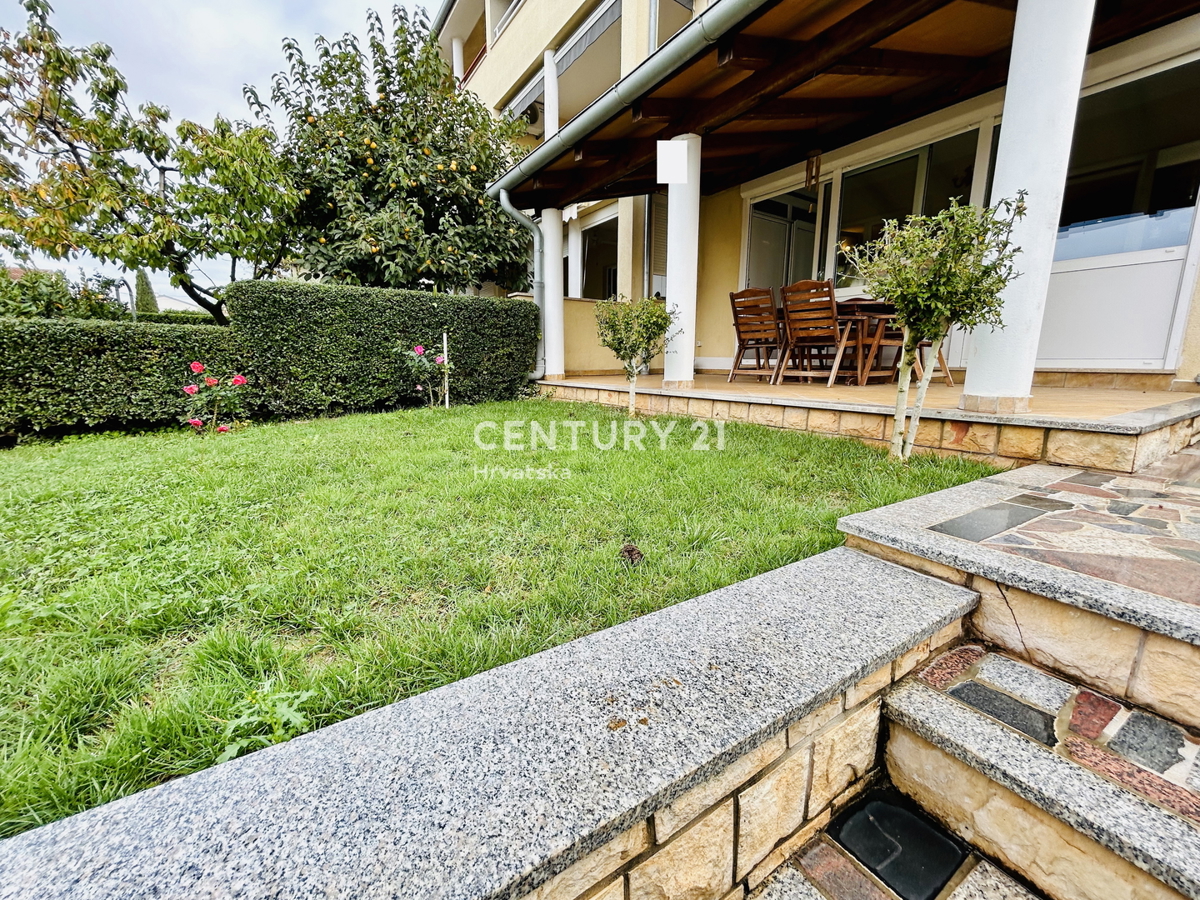 NOVIGRAD, APPARTAMENTO, A SOLI 400 METRI DAL MARE