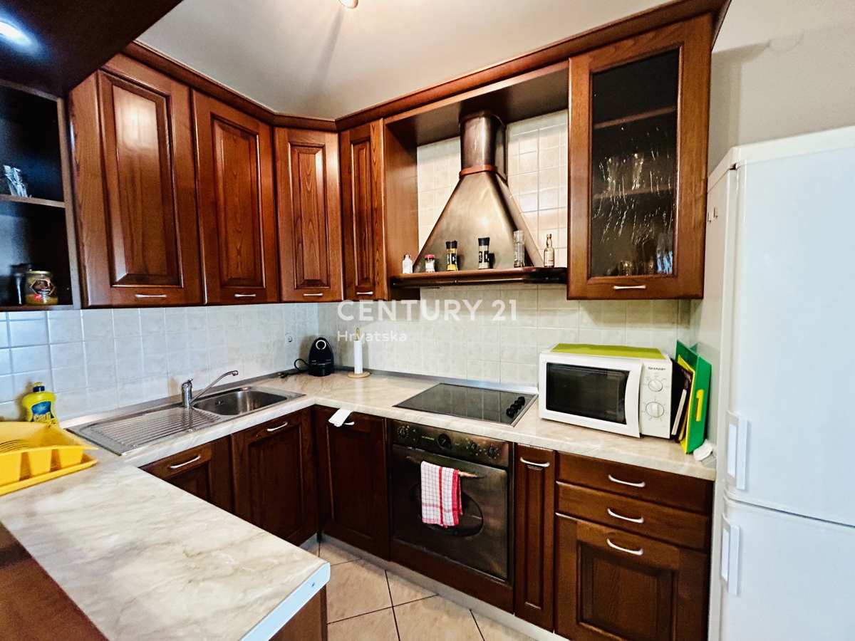 NOVIGRAD, APPARTAMENTO, A SOLI 400 METRI DAL MARE