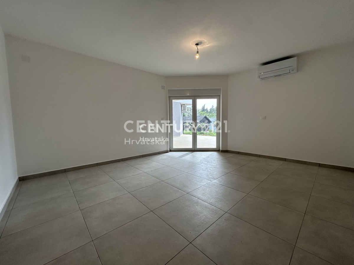 Vendita, Appartamento, 2,5 locali (2S+DB), Provincia di Istria, Umag