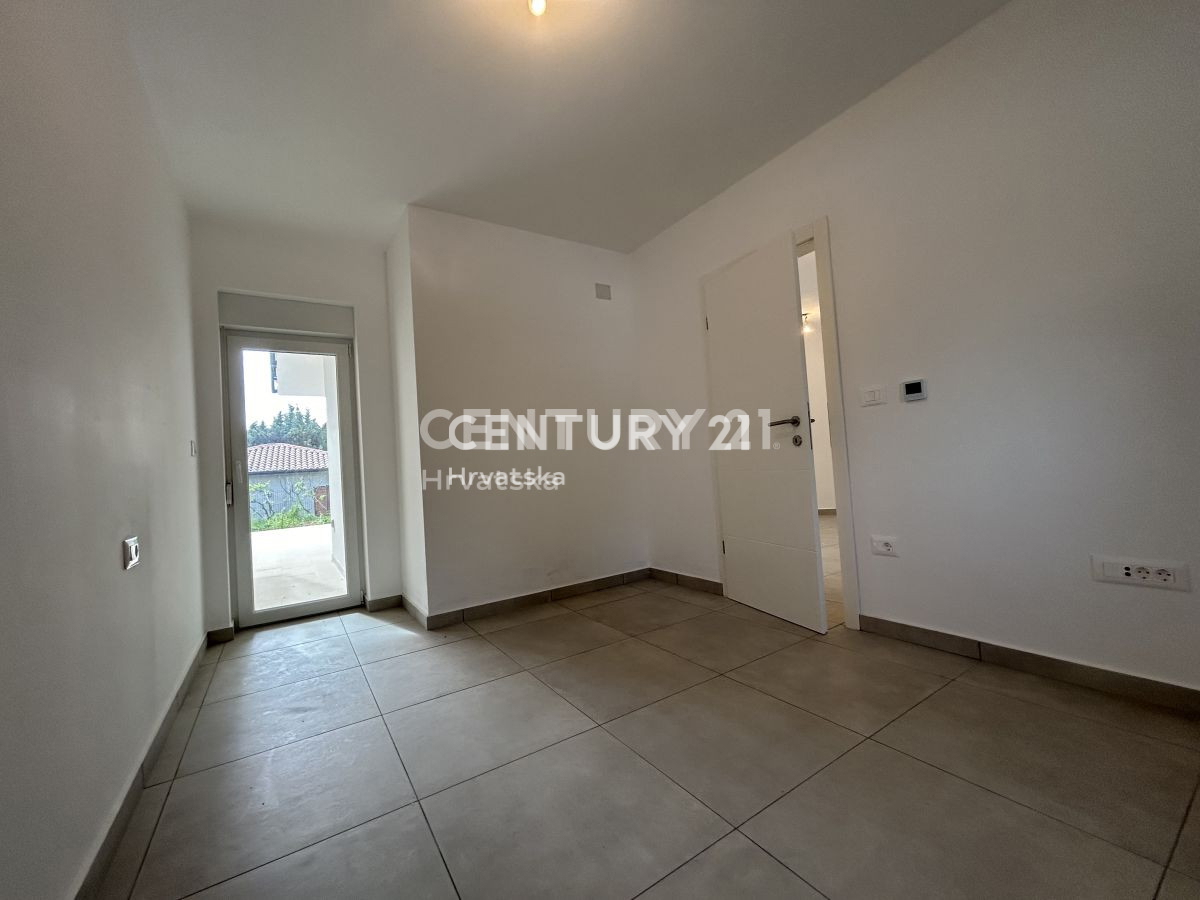 Vendita, Appartamento, 2,5 locali (2S+DB), Provincia di Istria, Umag