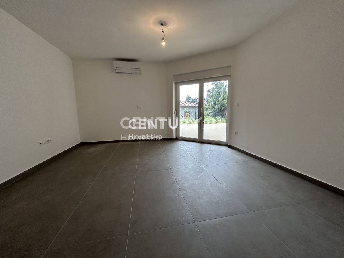 Vendita, Appartamento, 2,5 locali (2S+DB), Provincia di Istria, Umag