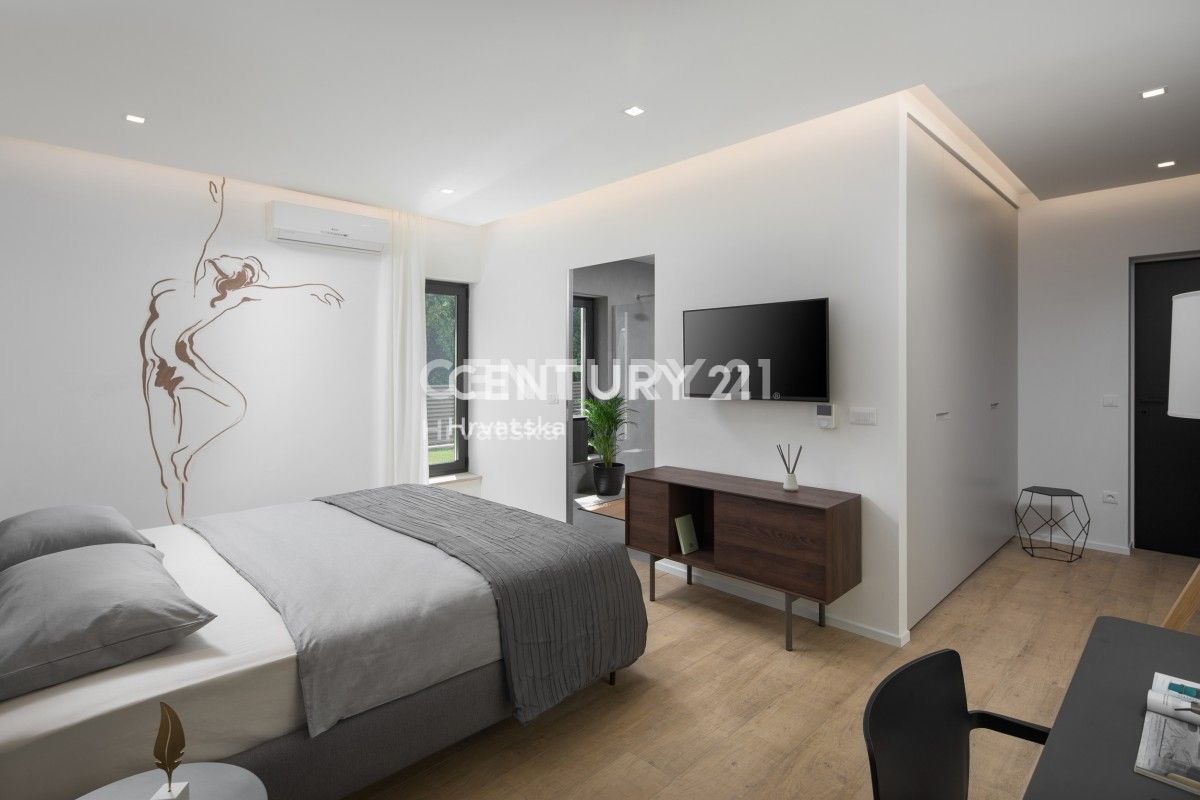 ISTRA, PULA, DINTORNI, SPLENDIDA VILLA MODERNA