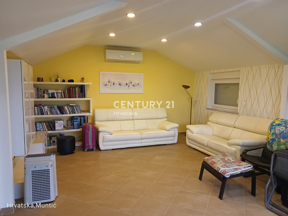 LIŽNJAN, VENDESI CASA AL PIANO TERRA