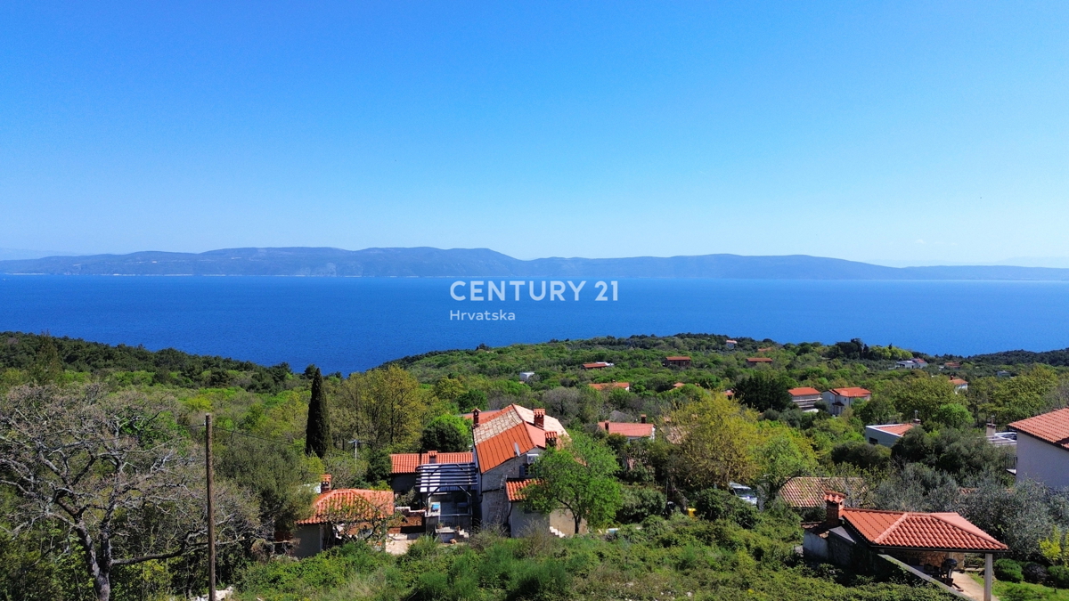 LABIN, TERRENO EDILIZIO CON VISTA APERTA SUL MARE