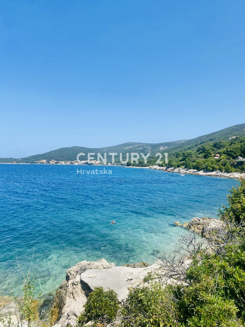 ISOLA DI CRES, CASA AL PIANO TERRA A SOLI 50 METRI DALLA SPIAGGIA