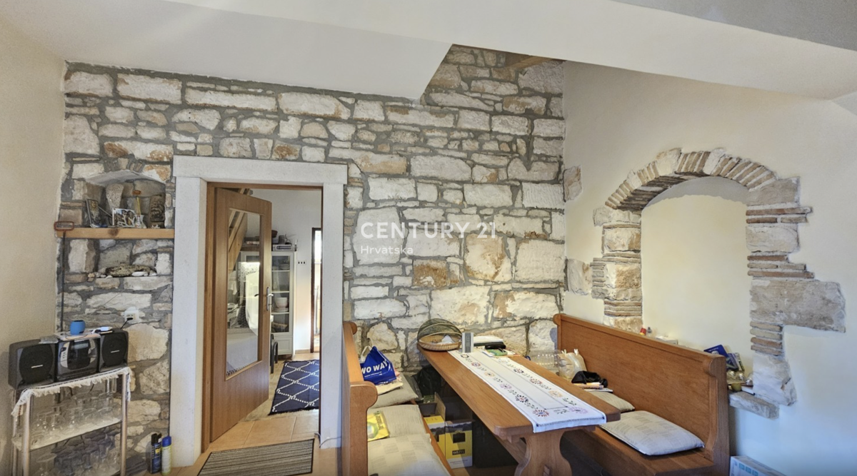 Poreč, periferia, ottima casa a solo 1 km dalla spiaggia