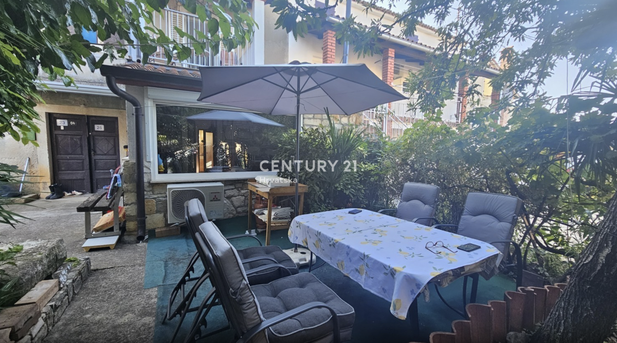 Poreč, periferia, ottima casa a solo 1 km dalla spiaggia