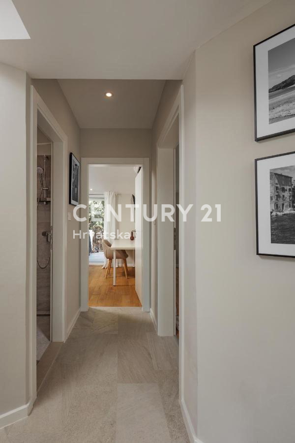 ISTRA, BRTONIGLA - ALTO POTENZIALE TURISTICO, PISCINA + 4 CAMERE DA LETTO