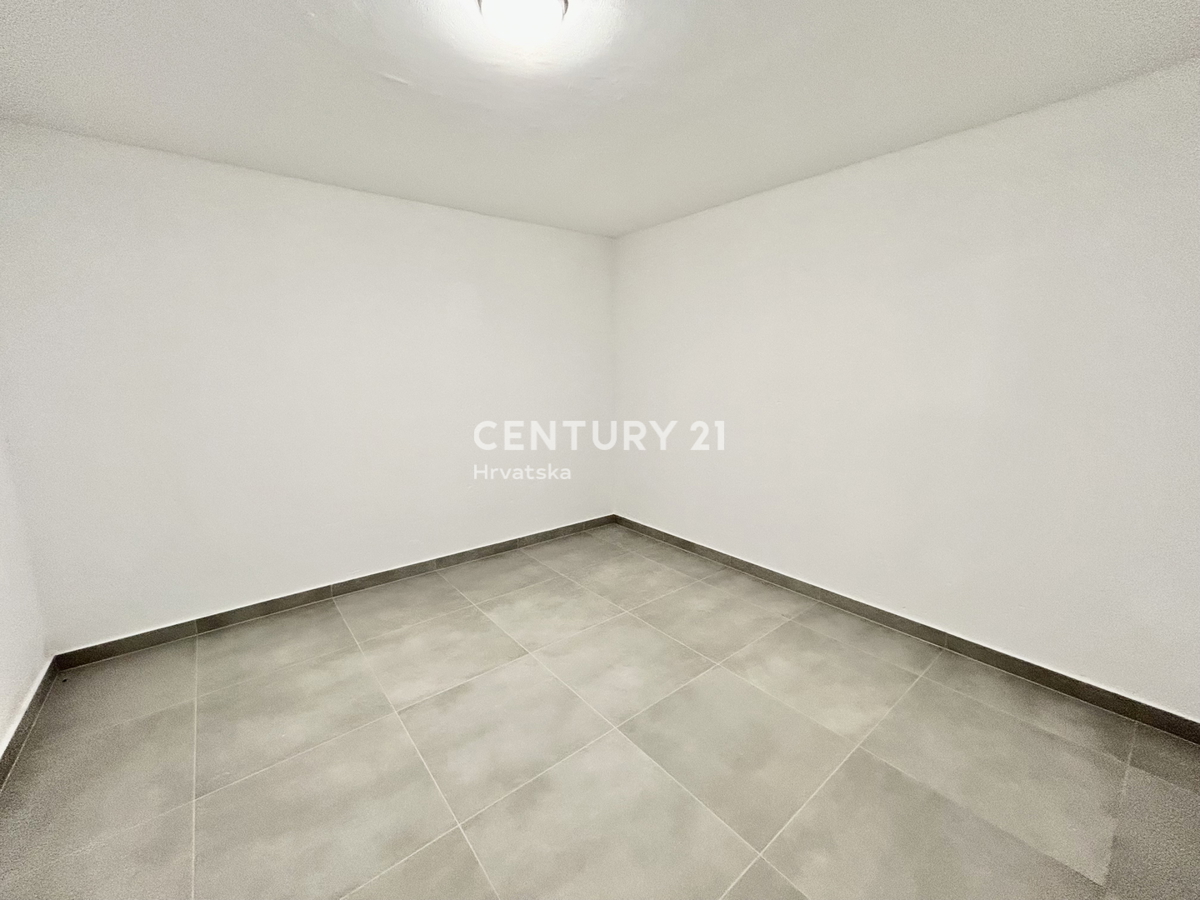 UMAG, DINTORNI, NUOVO APPARTAMENTO A SOLI 300 METRI DALLA SPIAGGIA E DAL MARE