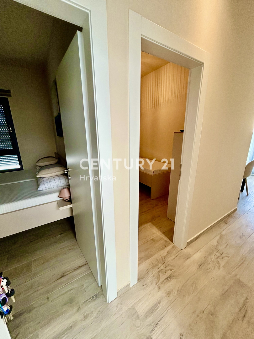 UMAG, DINTORNI, NUOVO APPARTAMENTO A SOLI 300 METRI DALLA SPIAGGIA E DAL MARE