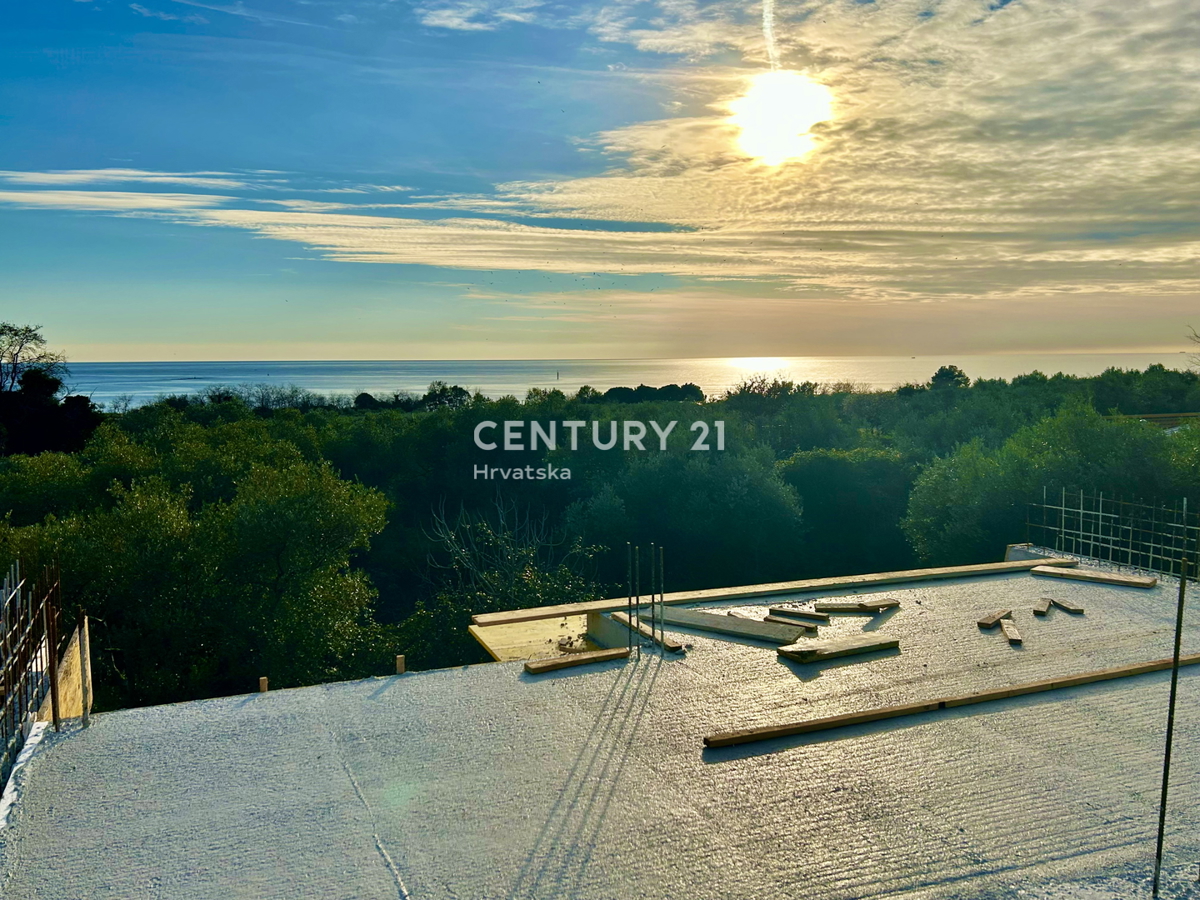 UMAG, ATTICO CON VISTA PANORAMICA SUL MARE