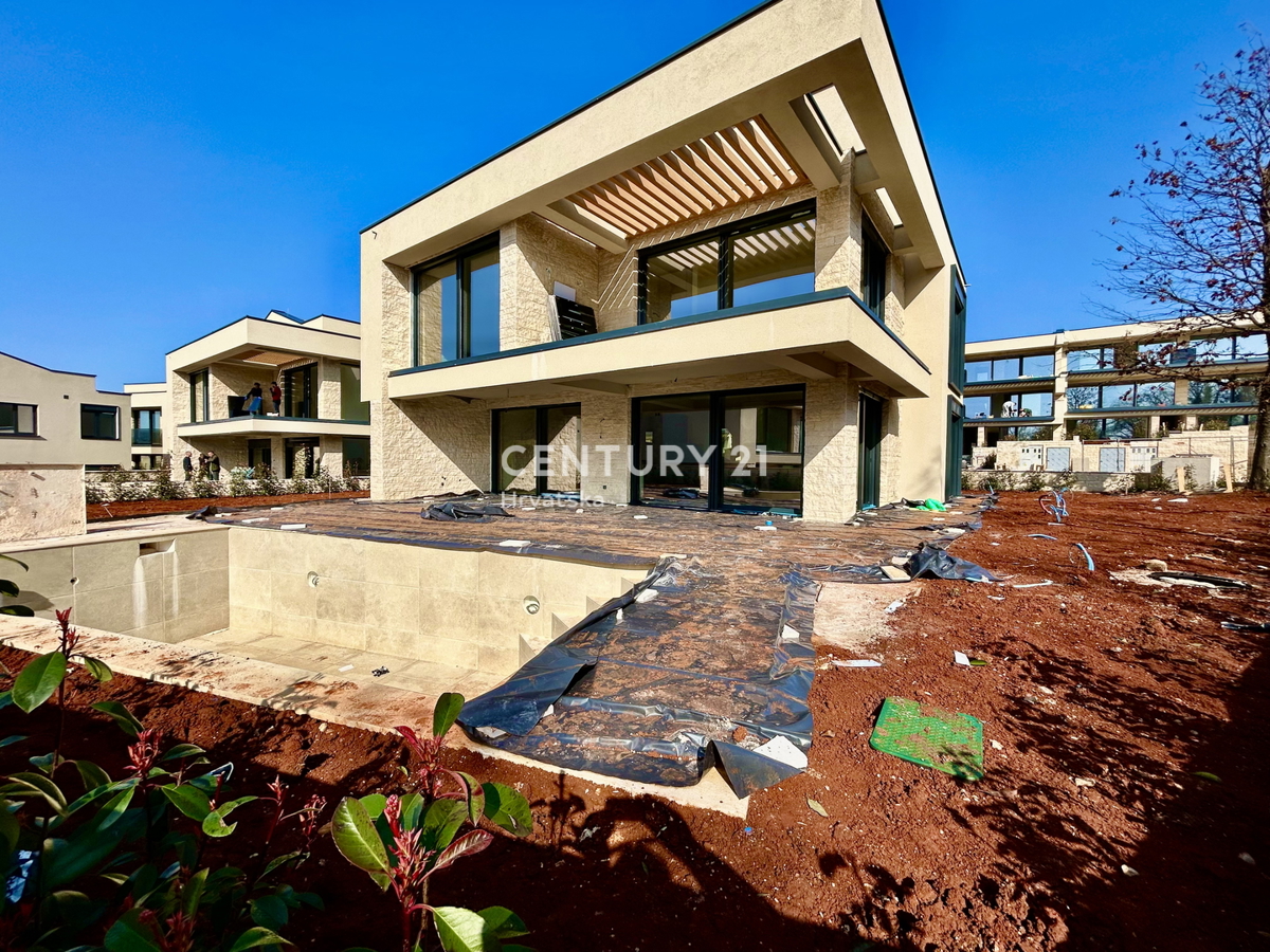 UMAG, VILLA A SOLI 150 METRI DALLA SPIAGGIA E DAL MARE