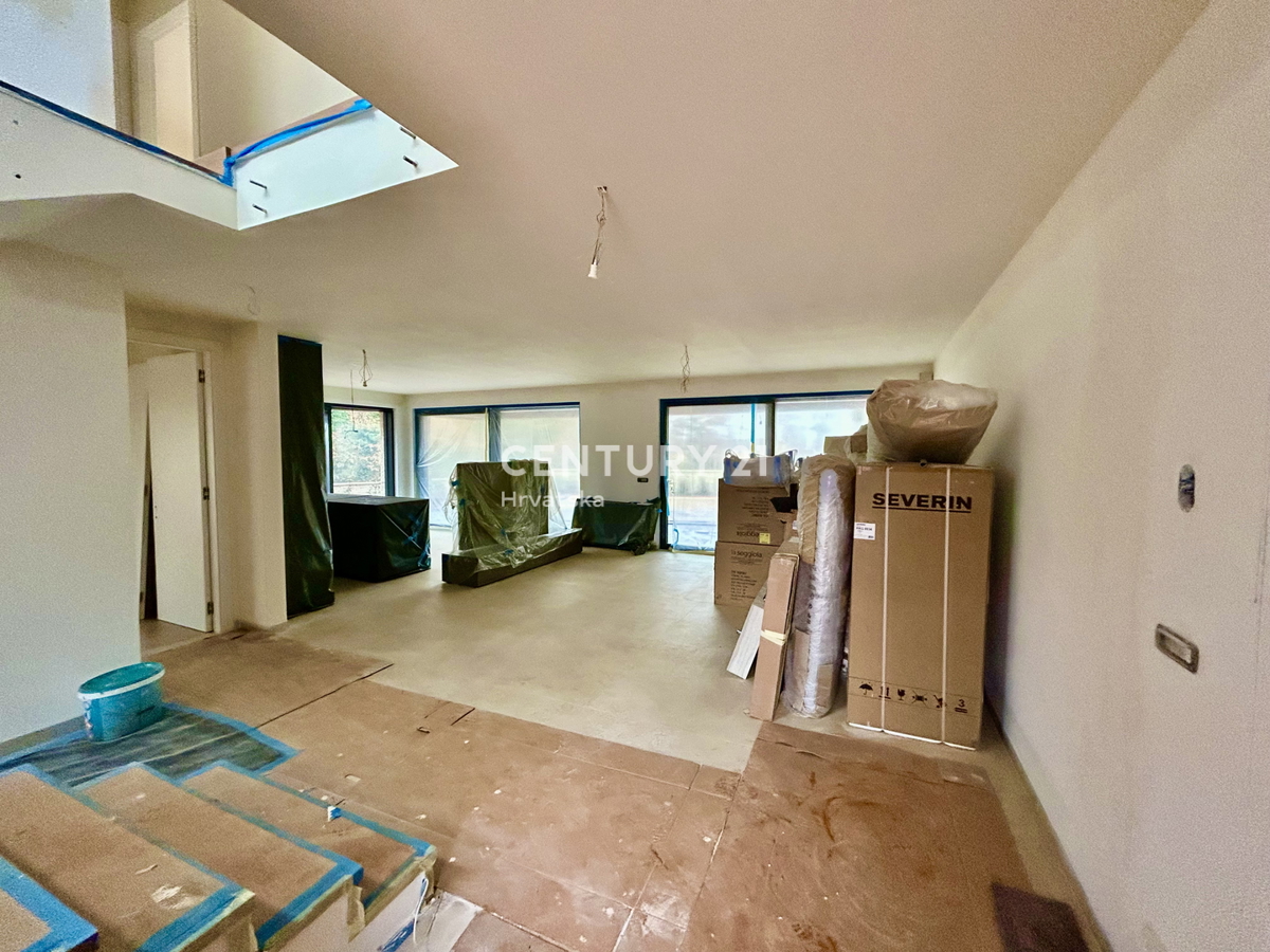 UMAG, VILLA A SOLI 150 METRI DALLA SPIAGGIA E DAL MARE