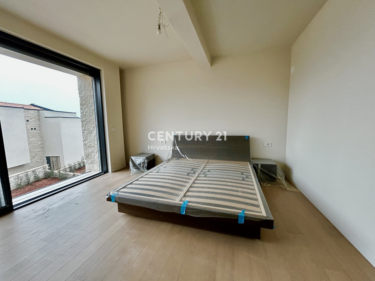 UMAG, VILLA A SOLI 150 METRI DALLA SPIAGGIA E DAL MARE