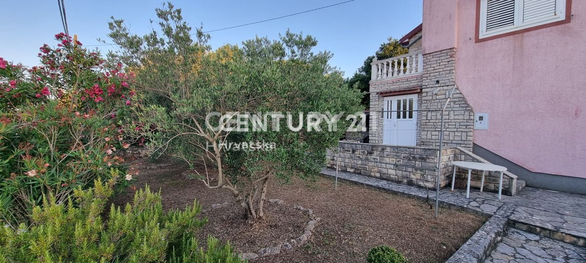 Pašman, Kraj, casa con vista mare e sui campanili