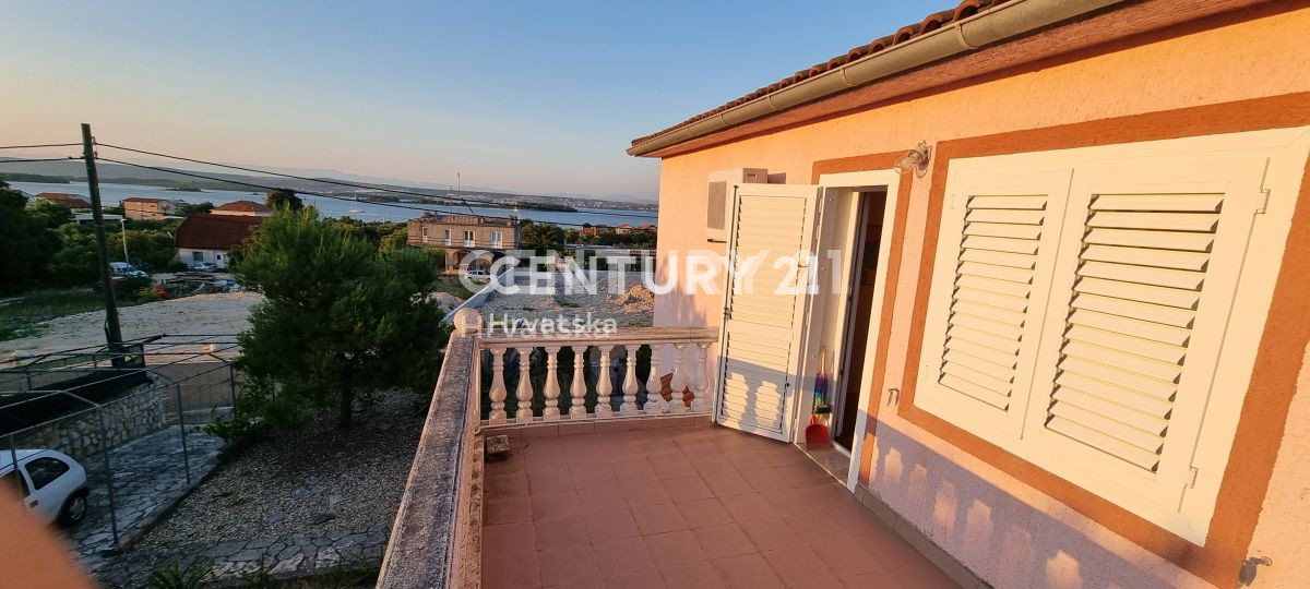 Pašman, Kraj, casa con vista mare e sui campanili